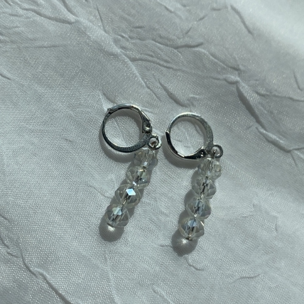Elegant Clear Crystal Drop Earrings
